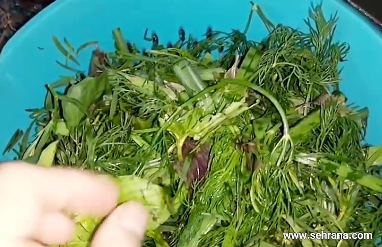 نحوه استفاده از سبزی خشک کلم پلو شیرازی
